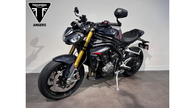 TRIUMPH SPEED TRIPLE 1200 RS