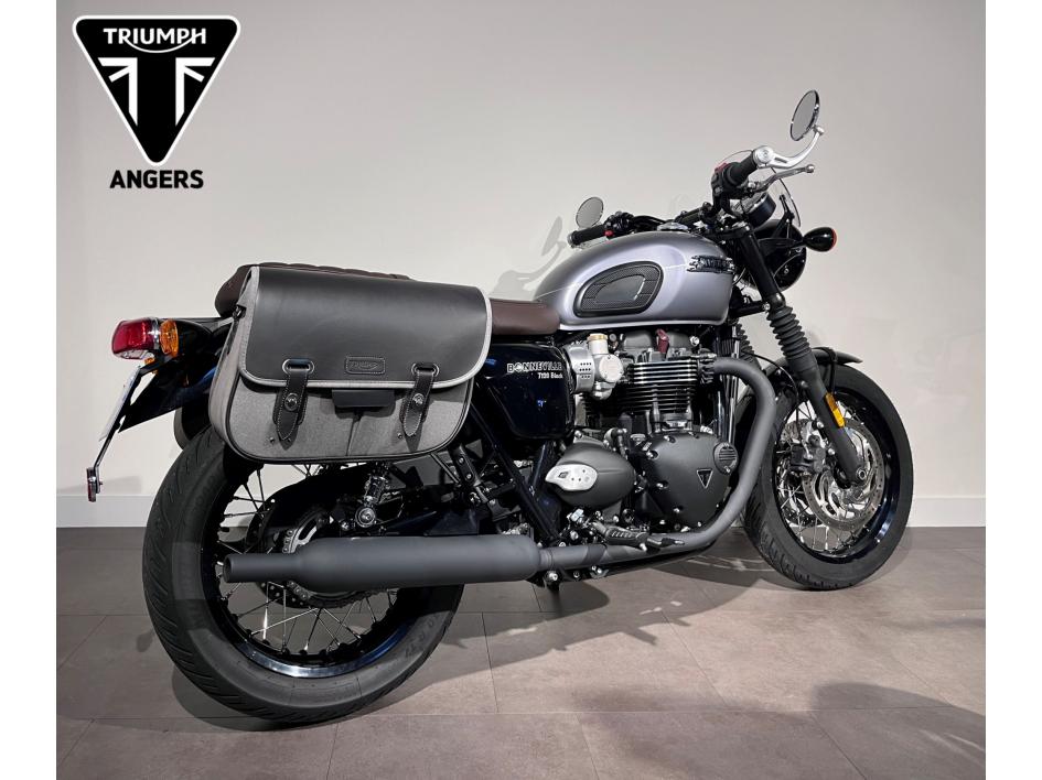TRIUMPH Bonneville T120 Black